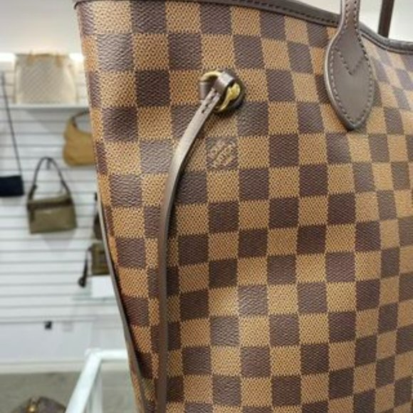 Louis Vuitton Damier Ebene Neverfull MM - Picture 10 of 16